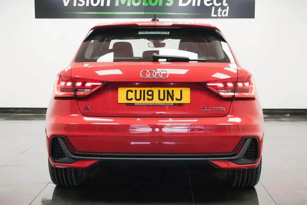 Used Audi A1 Sportback S-Line 116 HP (85 kW) 2019 Red Hatchback