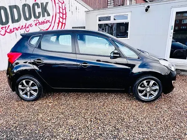 Used Hyundai ix20 SE 90 HP (66 kW) 2017 Black Hatchback