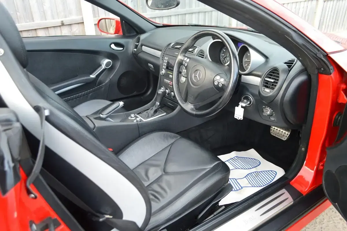 Used Mercedes SLK280 2007 Red Cabriolet