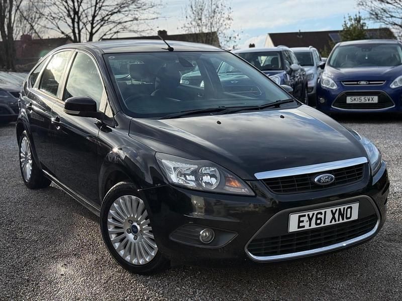 Used Ford Focus Titanium 110 HP (80 kW) 2011 Black Hatchback