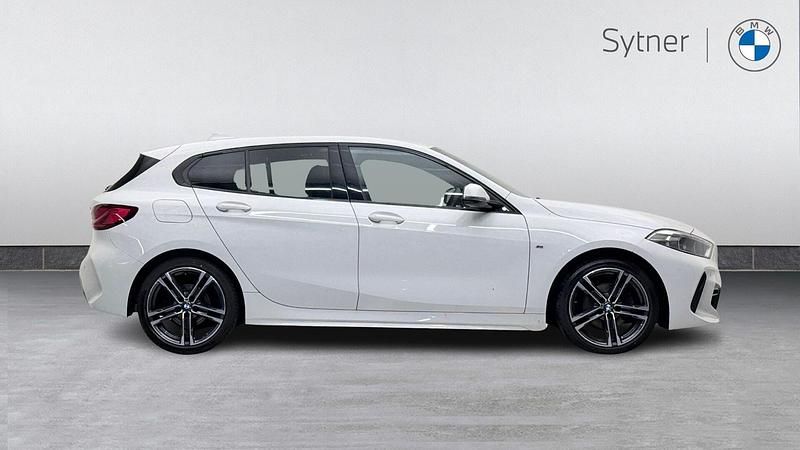 Used BMW 118 M Sport 134 HP (98 kW) 2024 White Hatchback
