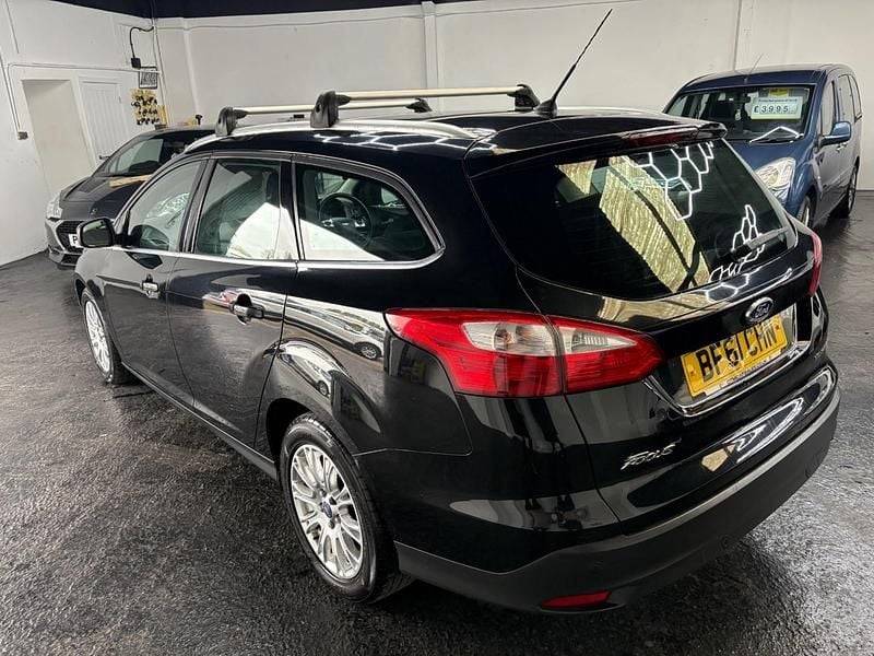 Used Ford Focus Titanium 115 HP (84 kW) 2011 Black Estate