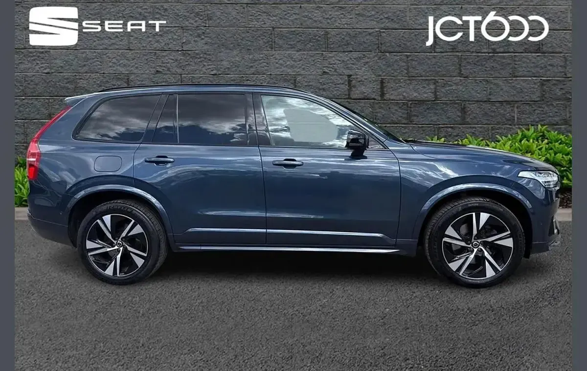 Used Volvo XC90 Plus 235 HP (172 kW) 2022 Blue SUV