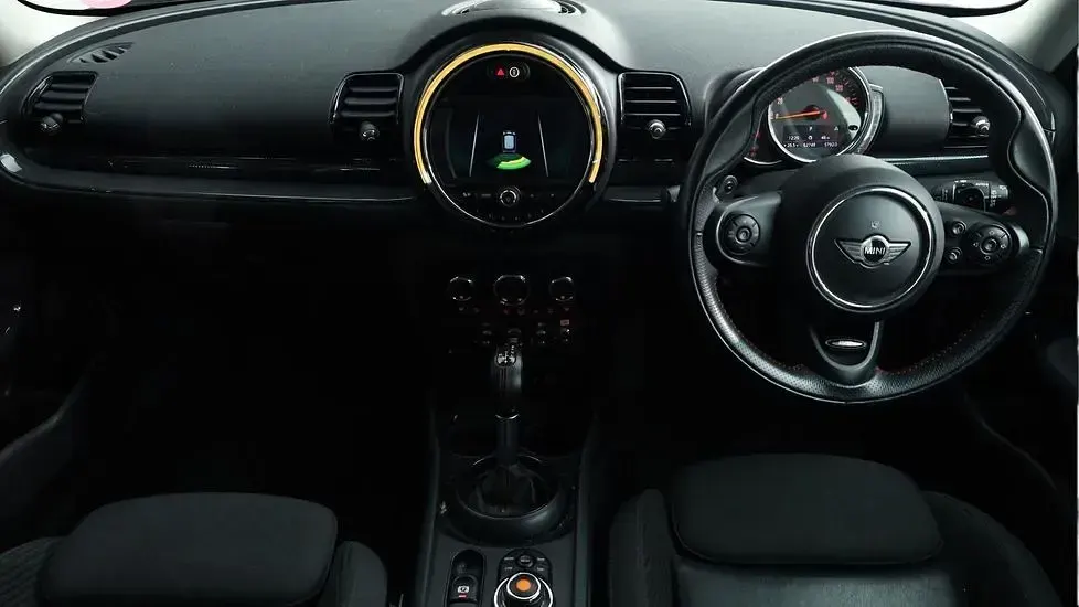 Used Mini Cooper S Clubman 189 HP (139 kW) 2018 Red Estate