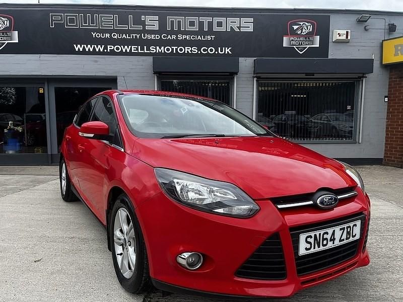 Red Used 2014 Ford Focus Zetec Hatchback | £3,295 (Fair price) - Image 1/4