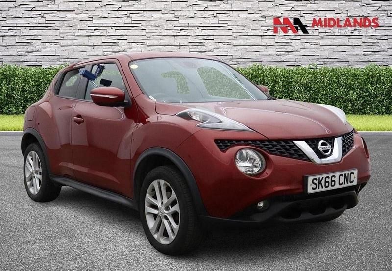 Red Used 2016 Nissan Juke N-Connecta SUV | £5,250 (Fair price) - Image 1/3