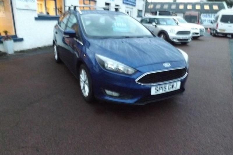 Blue Used 2015 Ford Focus Zetec Estate | £4,500 (Good price) - Image 1/1