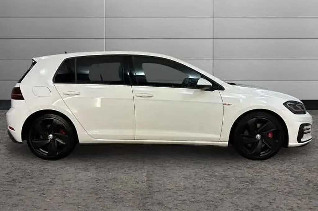 Used VW Golf VII GTI 245 HP (180 kW) 2019