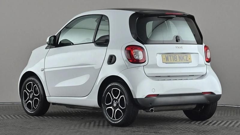 Used Smart ForTwo Coupé Prime 71 HP (52 kW) 2018 White Coupe