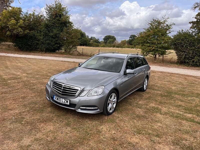 Silver Used 2010 Mercedes E200 Avantgarde Estate | £5,995 (Super price) - Image 1/4