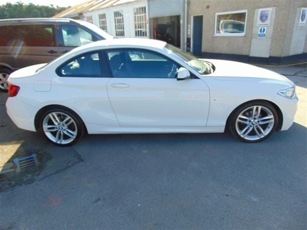 White Used 2017 BMW 218 M Sport Coupe | £9,990 (Fair price) - Image 1/1
