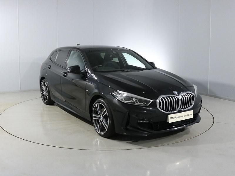 Used BMW 118 M Sport 136 HP (100 kW) 2022 Black Hatchback