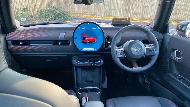 Used Mini Cooper S Hatch 201 HP (147 kW) 2024 Red Hatchback