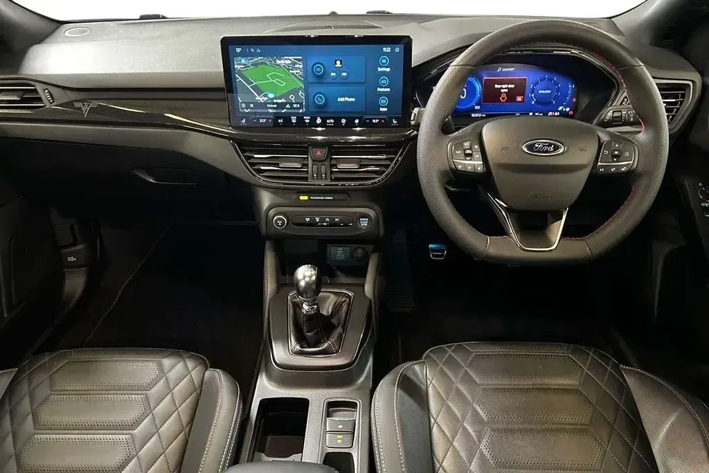 Używany Ford Focus ST-Line X 153 KM (112 kW) 2024 Biały Hatchback