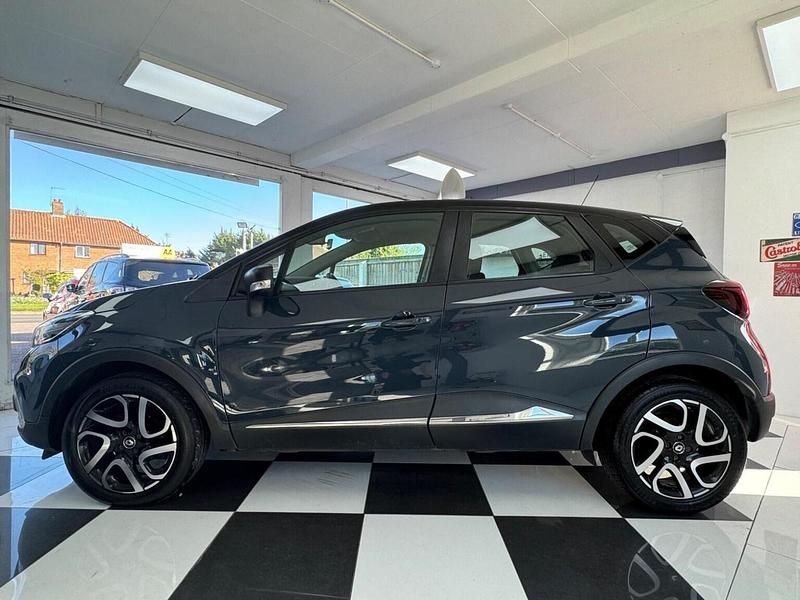 Usado Renault Captur Dynamique 90 HP (66 kW) 2018 Azul SUV