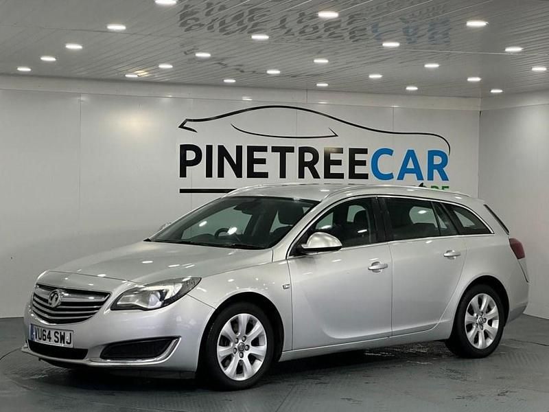 Used Vauxhall Insignia S 140 HP (102 kW) 2014 Silver Estate