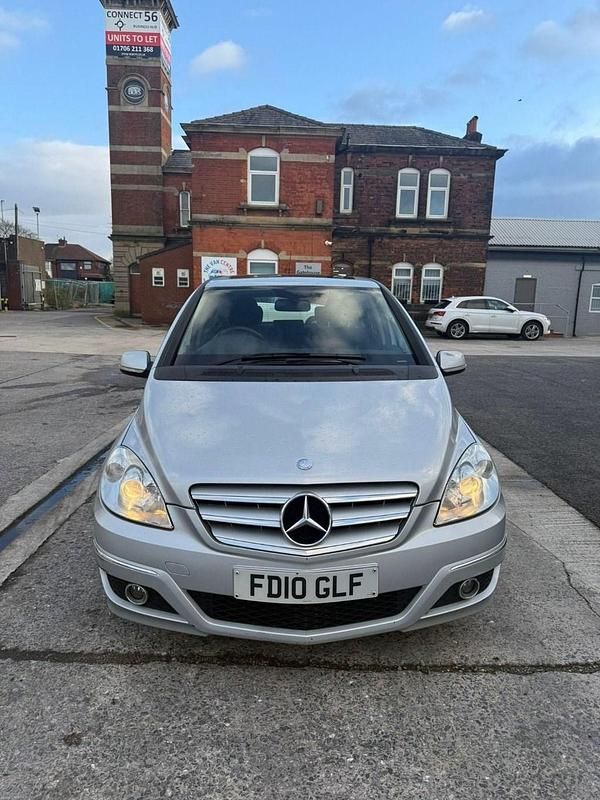 Used Mercedes B180 SE 109 HP (80 kW) 2010 Silver MPV