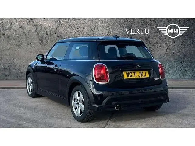Used Mini Cooper Classic 136 HP (100 kW) 2021 Hatchback