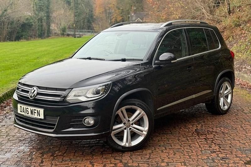 Black Used 2016 VW Tiguan R-line Edition SUV | £11,400 (Good price) - Image 1/1