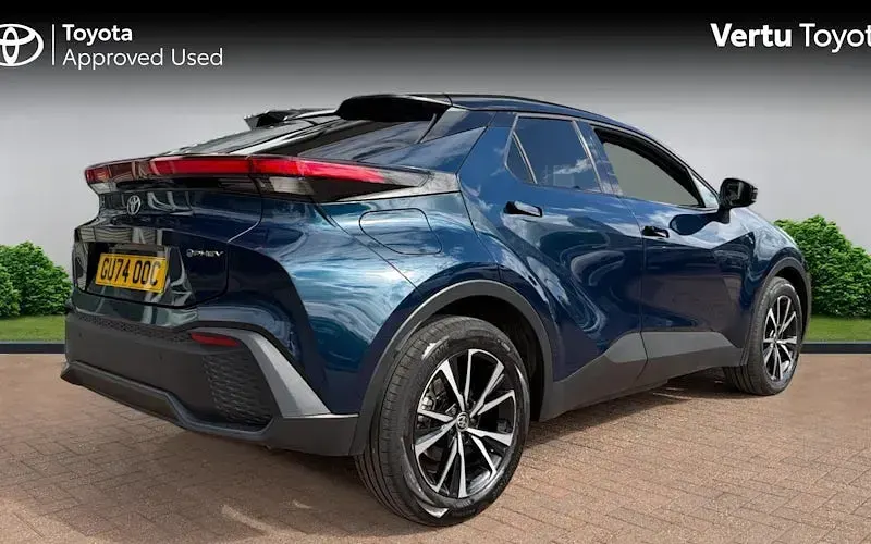 Second-hand Toyota C-HR Design 223 CP (164 kW) 2026 SUV