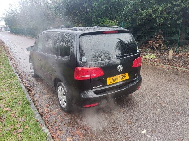 Used VW Touran 140 HP (102 kW) 2014 Black MPV