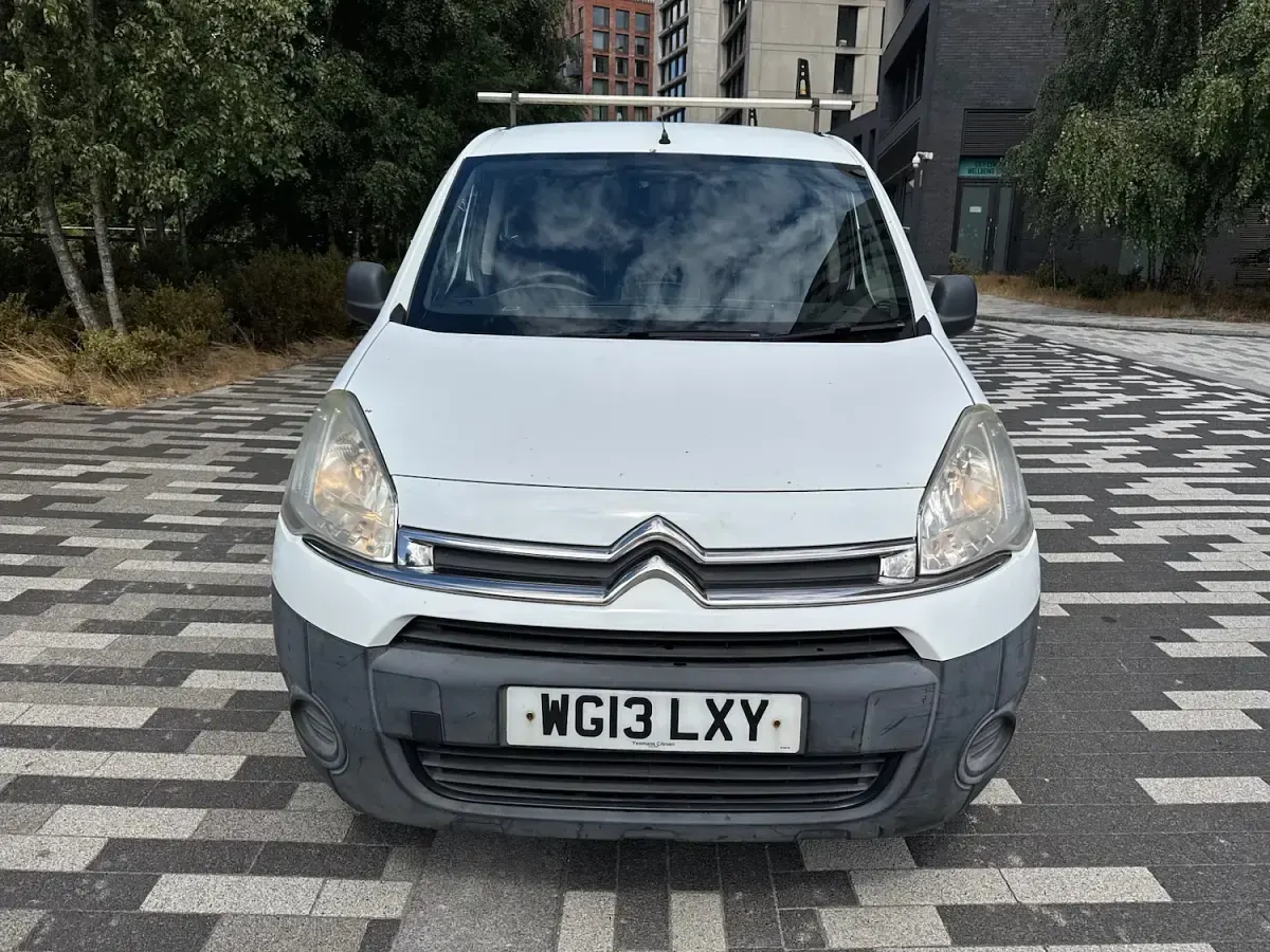 Used Citroën Berlingo 75 HP (55 kW) 2013 White MPV