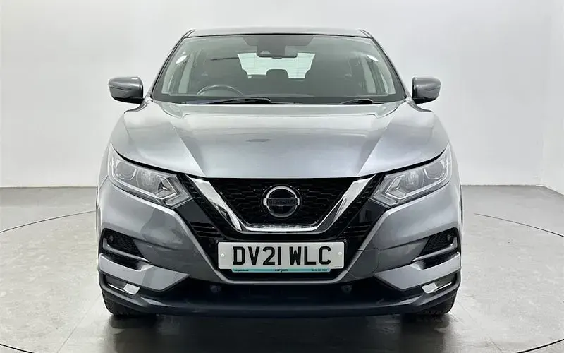 Used Nissan Qashqai Acenta Premium 158 HP (116 kW) 2021 Grey SUV