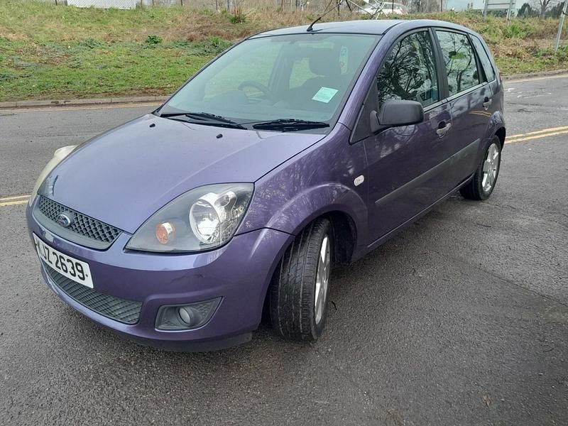 Used Ford Fiesta Zetec 2006 Purple Hatchback