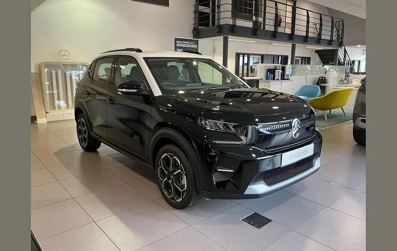 Black New 2025 Citroën C3 Hatchback | £15,899 (Good price) - Image 1/4