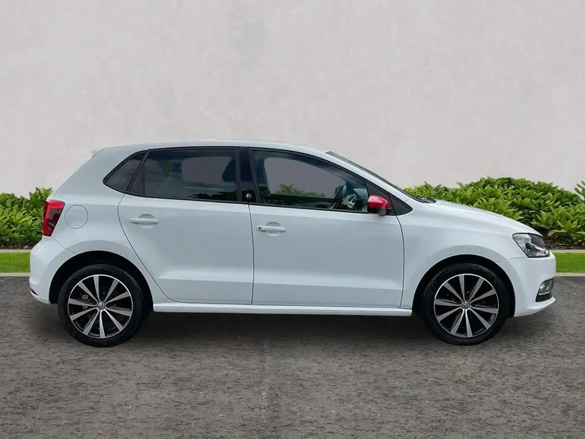 Second-hand VW Polo Beats 59 CP (43 kW) 2017 Alb Hatchback