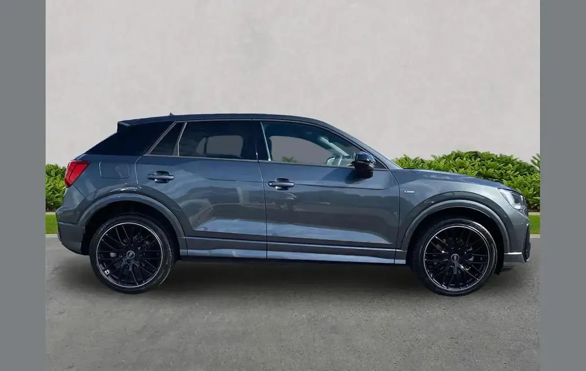 Used Audi Q2 Black Edition 150 HP (110 kW) 2026 Grey SUV