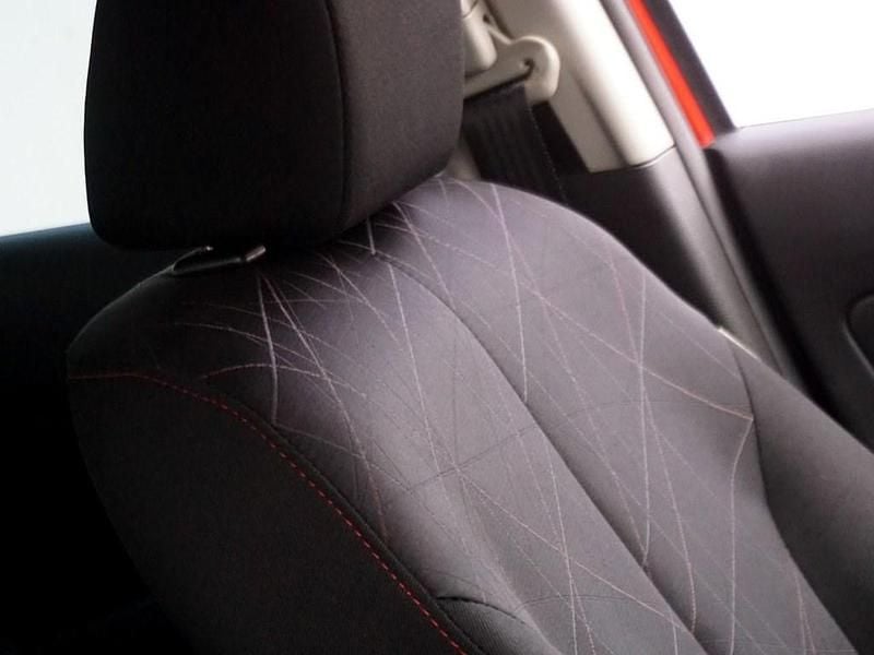 Used Mazda 2 Edition 2013 Red Hatchback