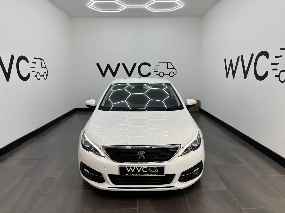 Used Peugeot 308 Active Premium 2021 White Hatchback