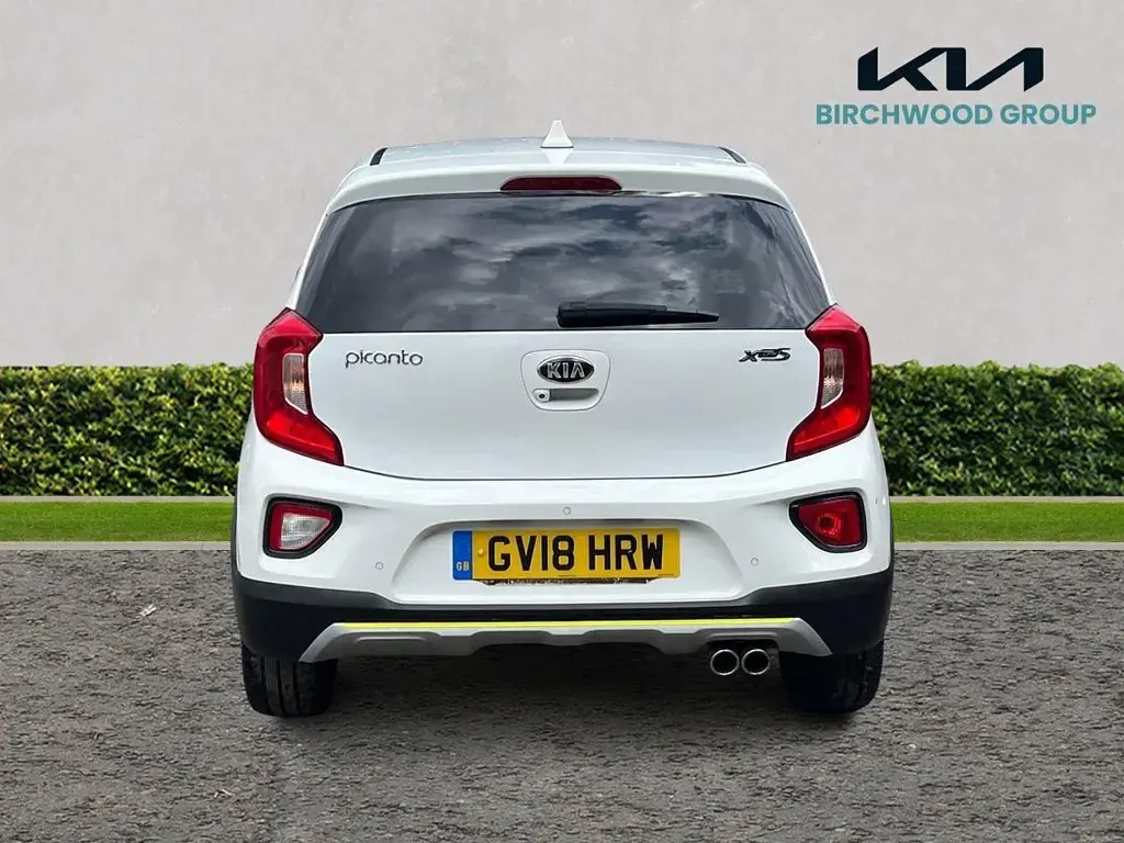 Used Kia Picanto X-Line 83 HP (61 kW) 2018 White Hatchback