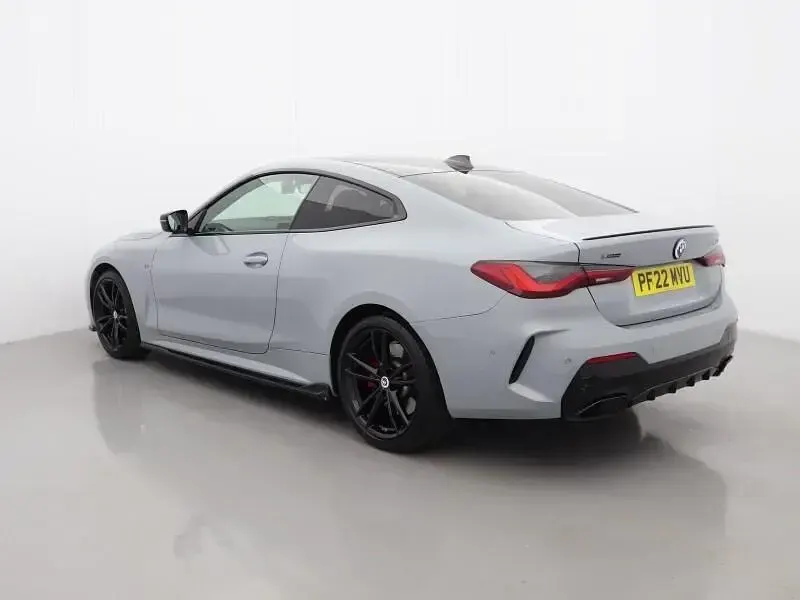 Usado BMW M440 M Sport 369 CV (271 kW) 2022 Gris Berlina