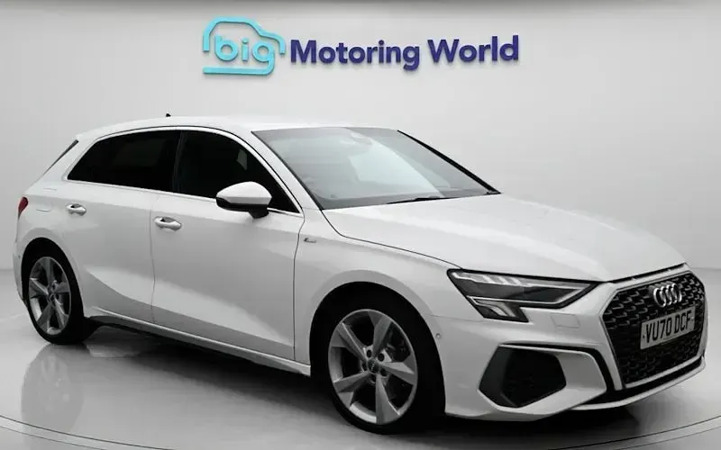 Usado Audi A3 Sportback S-Line 150 HP (110 kW) 2024 Citadino
