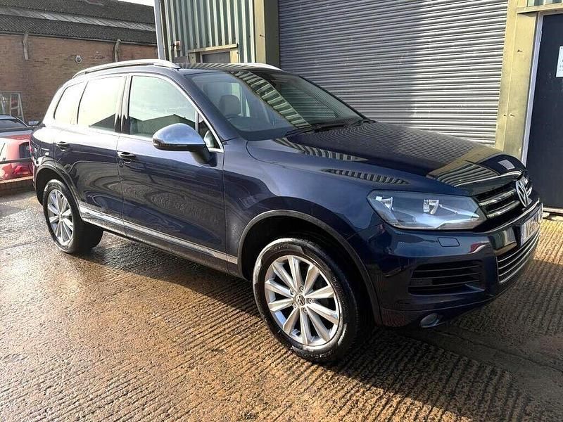 Blue Used 2011 VW Touareg SE SUV | £8,599 (Fair price) - Image 1/4