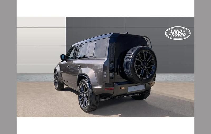 Used Land Rover Defender 625 HP (459 kW) 2024 Other SUV
