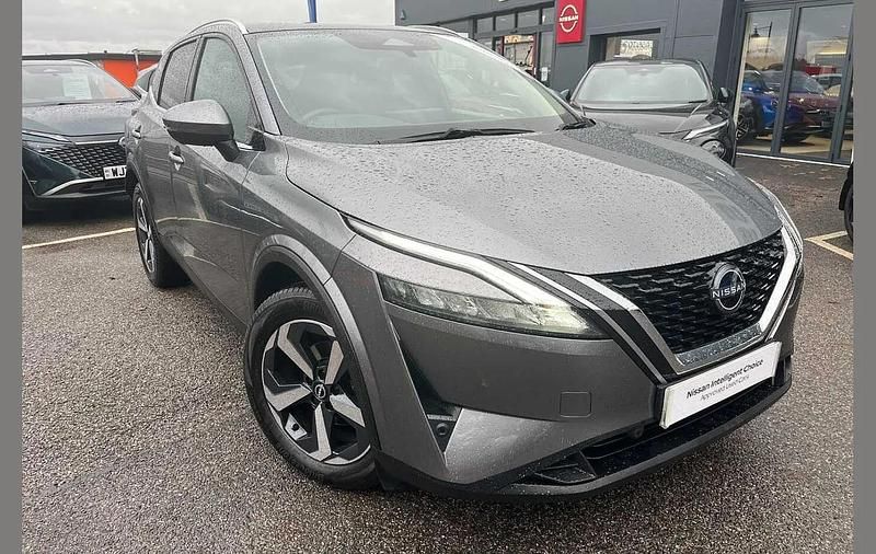 Grey Used 2022 Nissan Qashqai N-Connecta SUV | £16,990 (Fair price) - Image 1/4