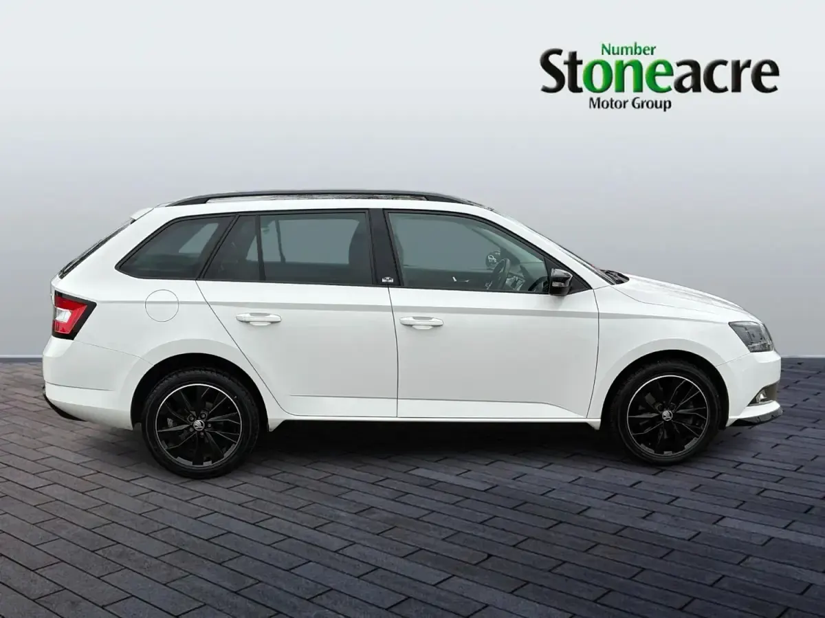 Usado Skoda Fabia Monte Carlo 110 CV (80 kW) 2018 Blanco Familiar