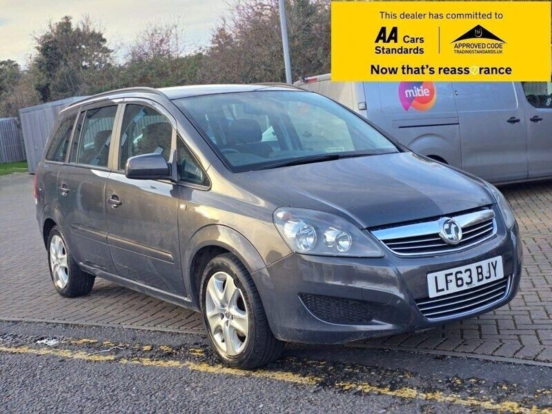 Grey Used 2013 Vauxhall Zafira Design Edition MPV | £3,980 (A bit pricey) - Image 1/4