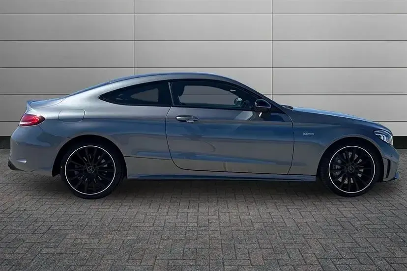 Usado Mercedes C43 AMG 390 HP (286 kW) 2019 Cinzento Coupé