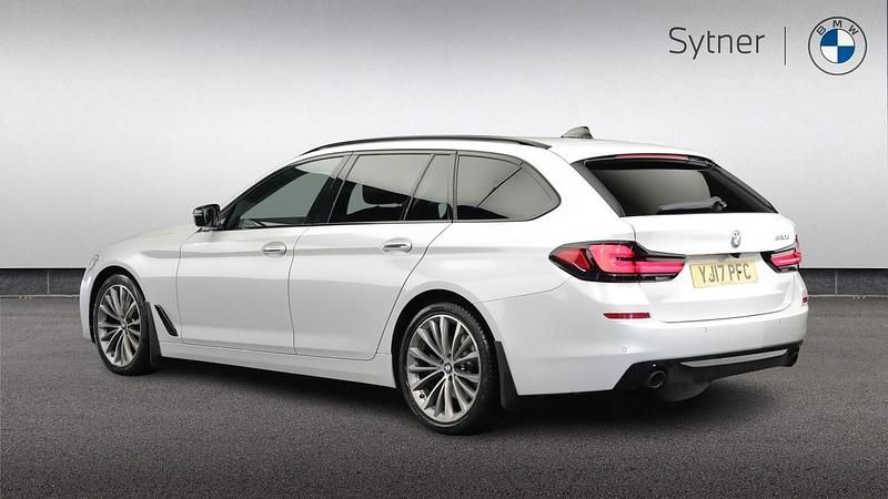 Used BMW 520 Comfort Edition 190 HP (139 kW) 2017 White Estate