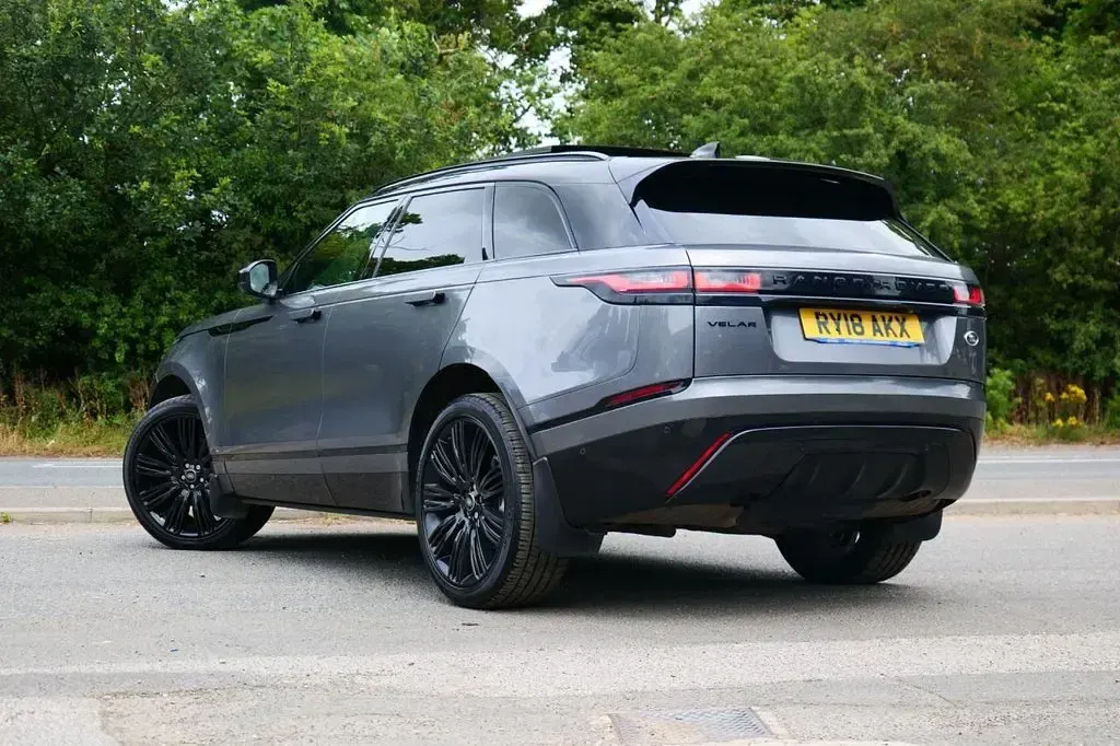 Used Land Rover Range Rover Velar R-Dynamic 250 HP (183 kW) 2018 Grey SUV