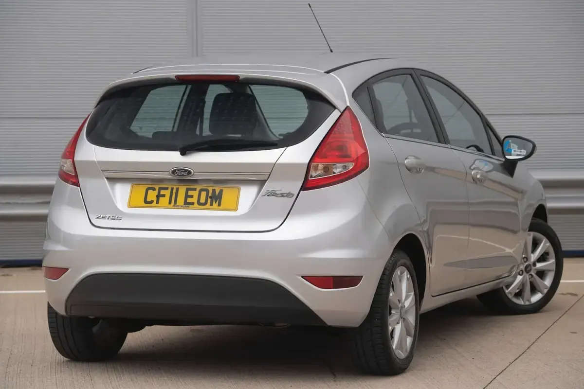 Used Ford Fiesta Zetec 2011 Silver Hatchback
