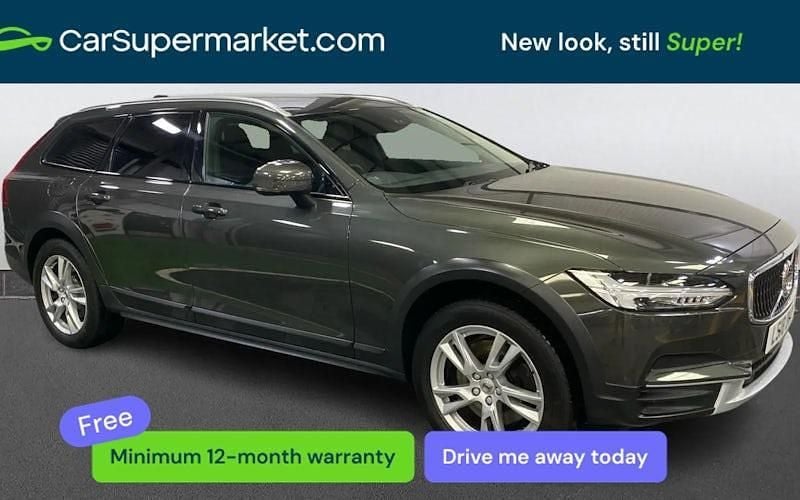 Usado Volvo V90 CC Pro 190 HP (139 kW) 2018 Cinzento Carrinha