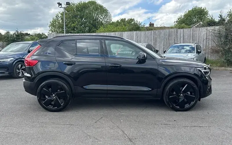 Used Volvo XC40 Plus 163 HP (119 kW) 2026 SUV