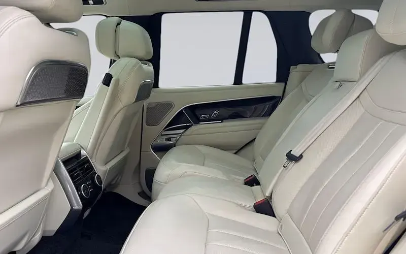 Used Land Rover Range Rover Autobiography 349 HP (256 kW) 2026 SUV
