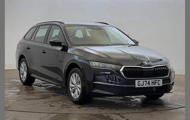 Black magic pearl effect New 2024 Skoda Octavia SE Technology Estate | £23,180 (Fair price) - Image 1/4