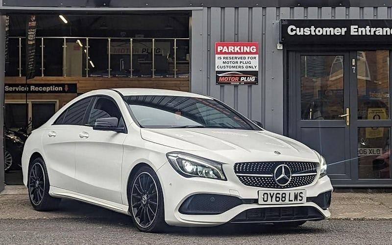 Used Mercedes CLA200 AMG line 156 HP (114 kW) 2018 White Sedan